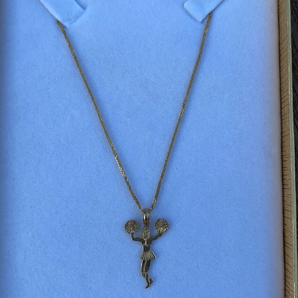 Cheerleader pendant with chain